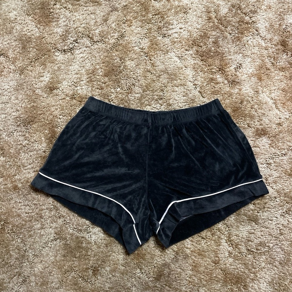 JUICY by Juicy Couture Black Velour Shorts Woman Size‎ Medium